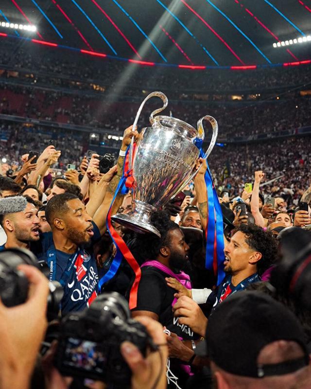 莱比锡险胜巴黎圣日耳曼，格列兹曼乌龙送礼英超